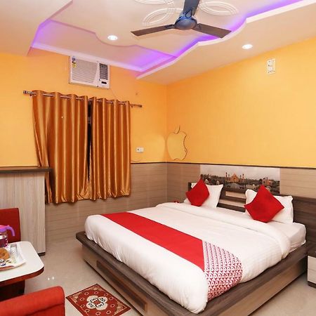 Hotel Bachchan Palace Varanasi Esterno foto