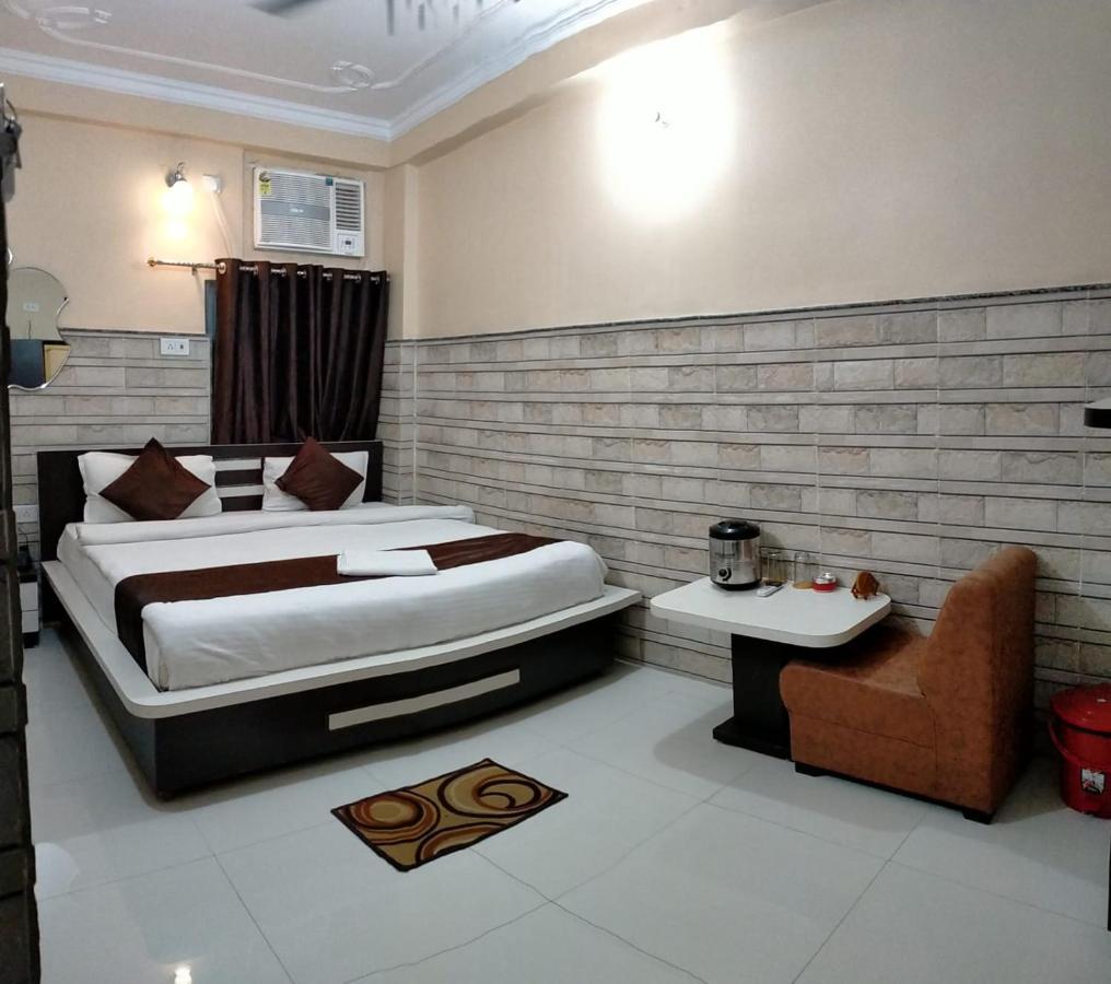 Hotel Bachchan Palace Varanasi Esterno foto
