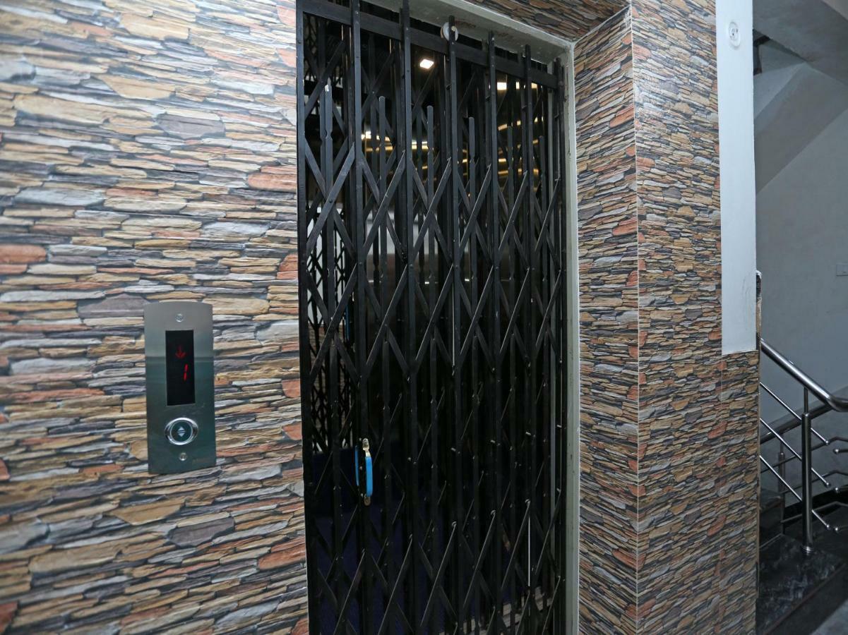 Hotel Bachchan Palace Varanasi Esterno foto