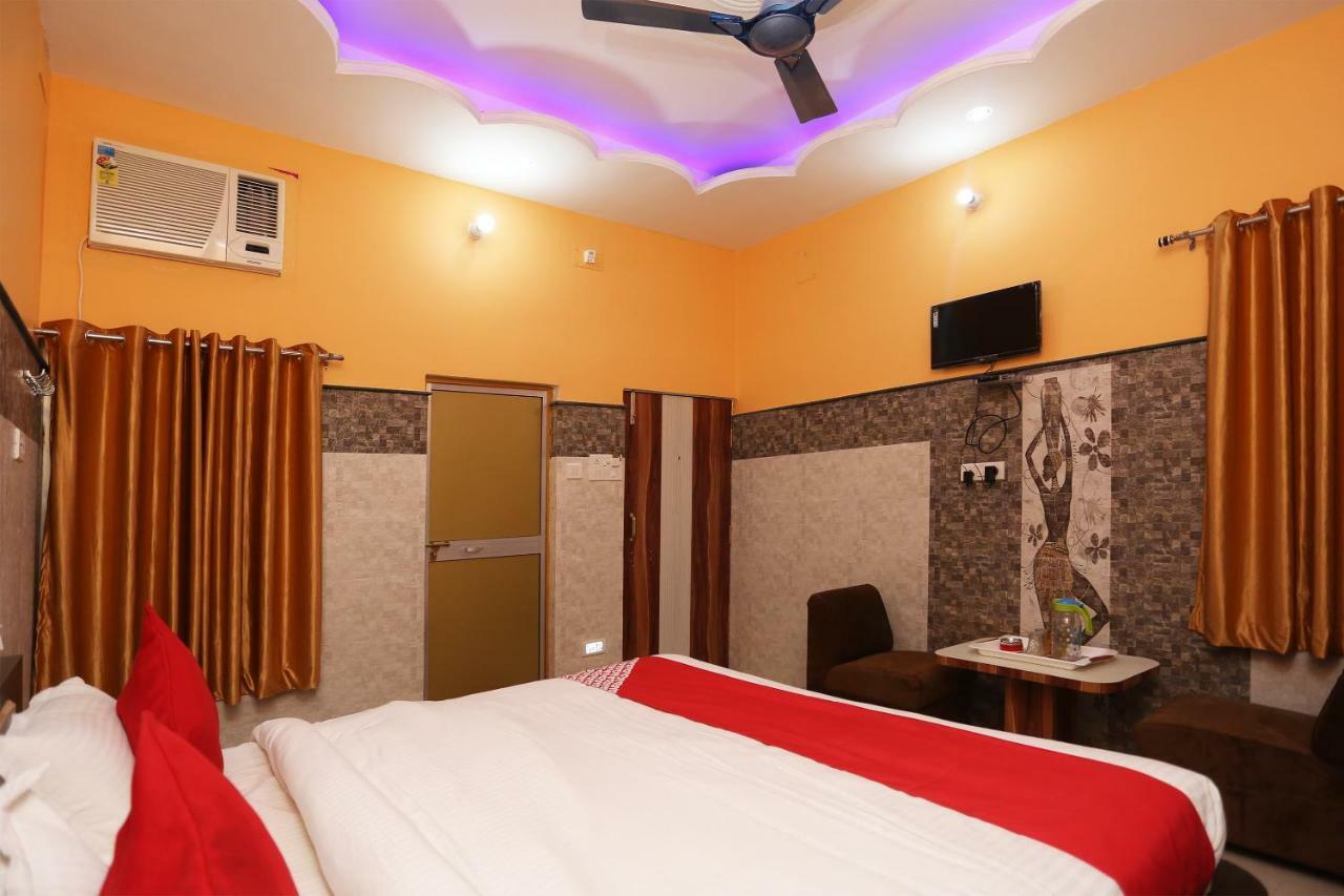 Hotel Bachchan Palace Varanasi Esterno foto