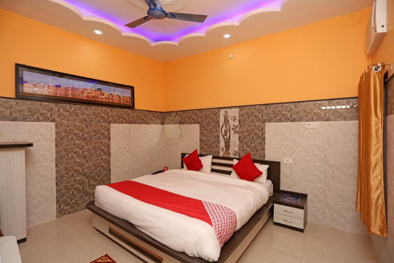 Hotel Bachchan Palace Varanasi Esterno foto