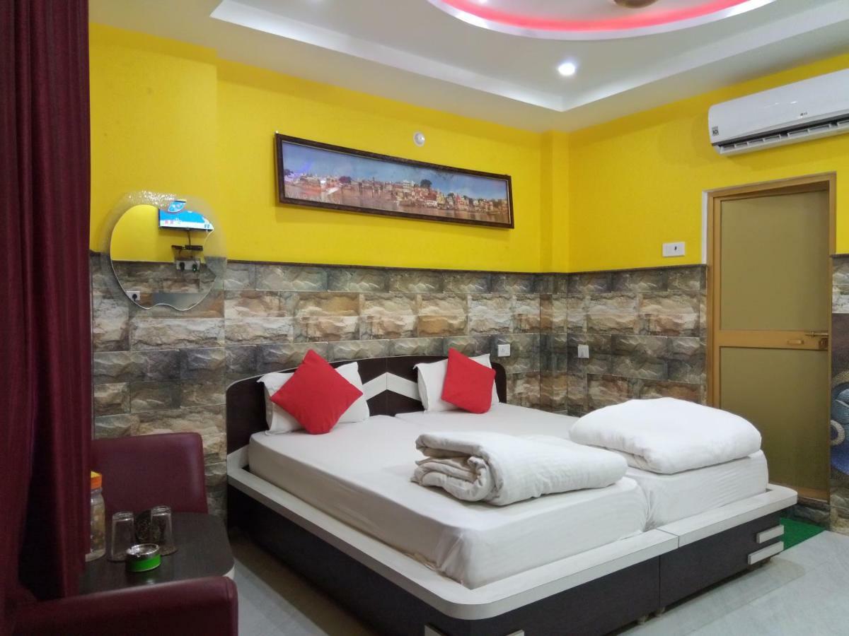 Hotel Bachchan Palace Varanasi Esterno foto